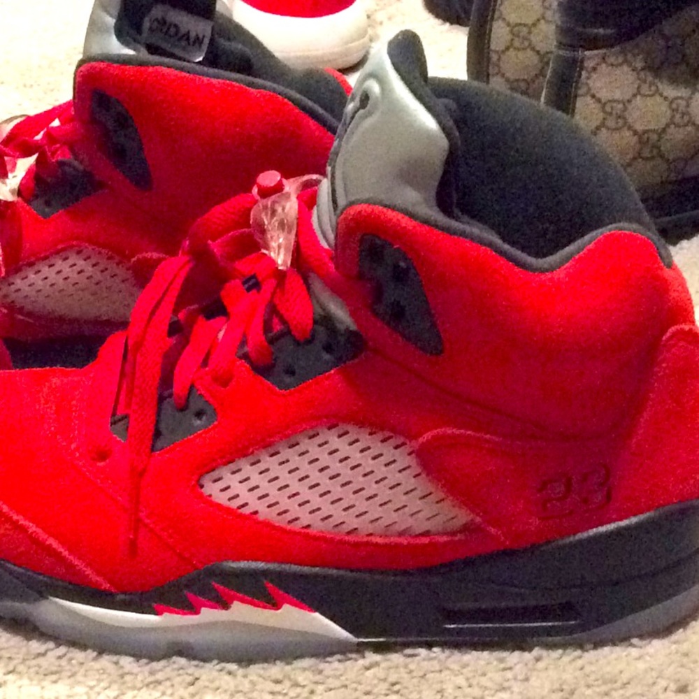 Air Jordan 5 retro ‘raging bull’ 2021